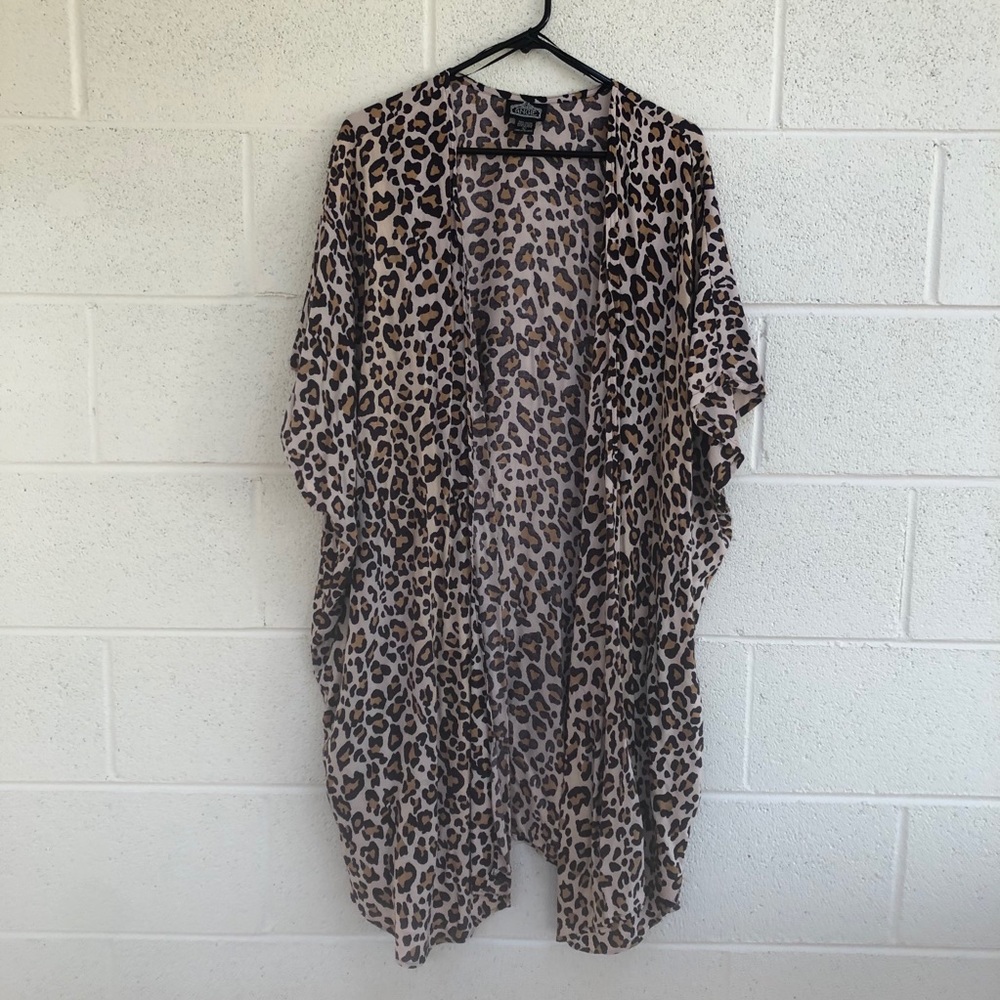 Leopard print duster